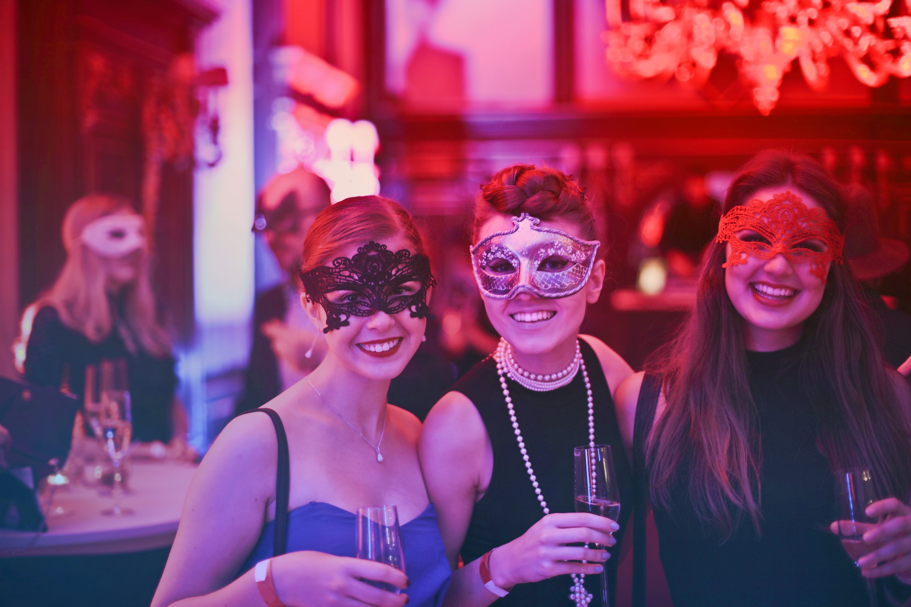 //www.limoservicetacoma.com/wp-content/uploads/2018/10/adult-party.jpg